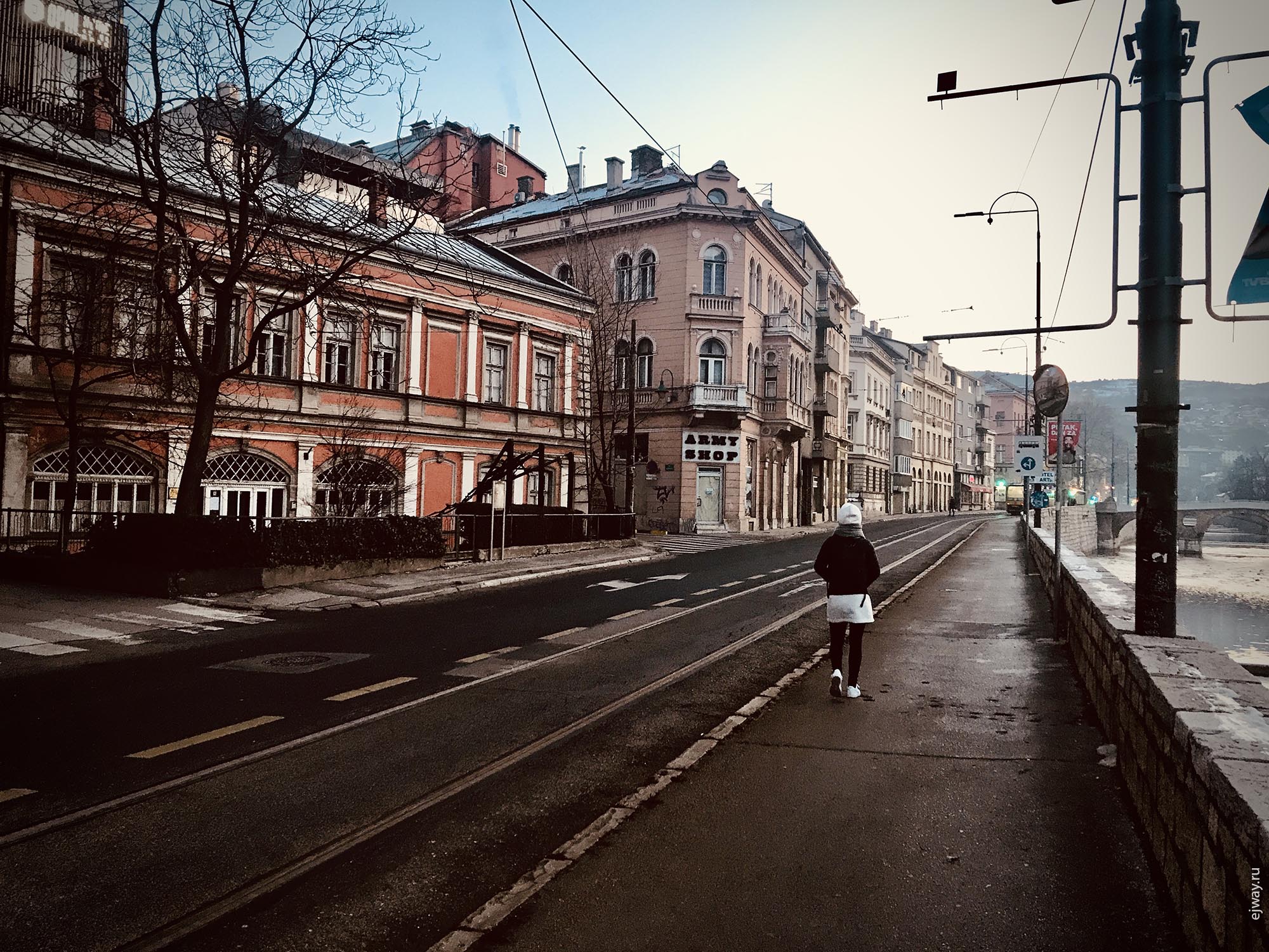 Босния и Герцеговина, Утро в Сараево, ejway.ru, улица, пустынно