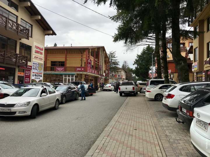 Оживленная улица Оживленная улица